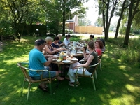 eten in tuin 2014 a kl.jpg